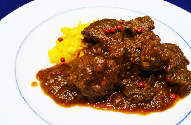 岡崎夏山ジビエのゴロゴロスパイスカレー